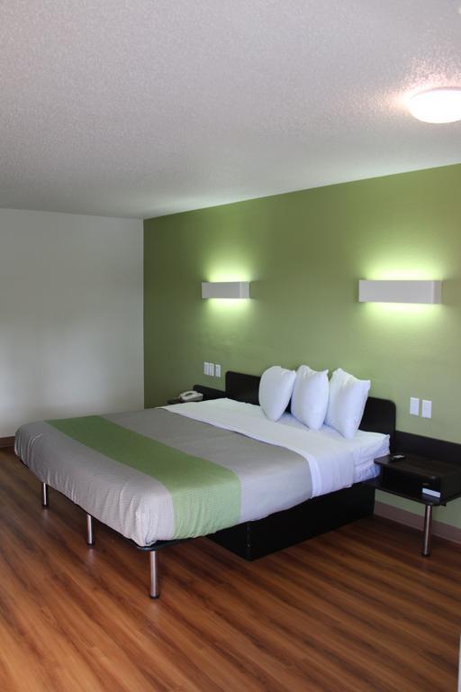 Days Inn By Wyndham Cincinnati I-71 Silverton Dış mekan fotoğraf